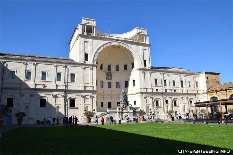 Cortile-del-Belvedere-Rom