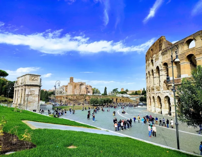 Luggage Storage Near Colosseum Sapta